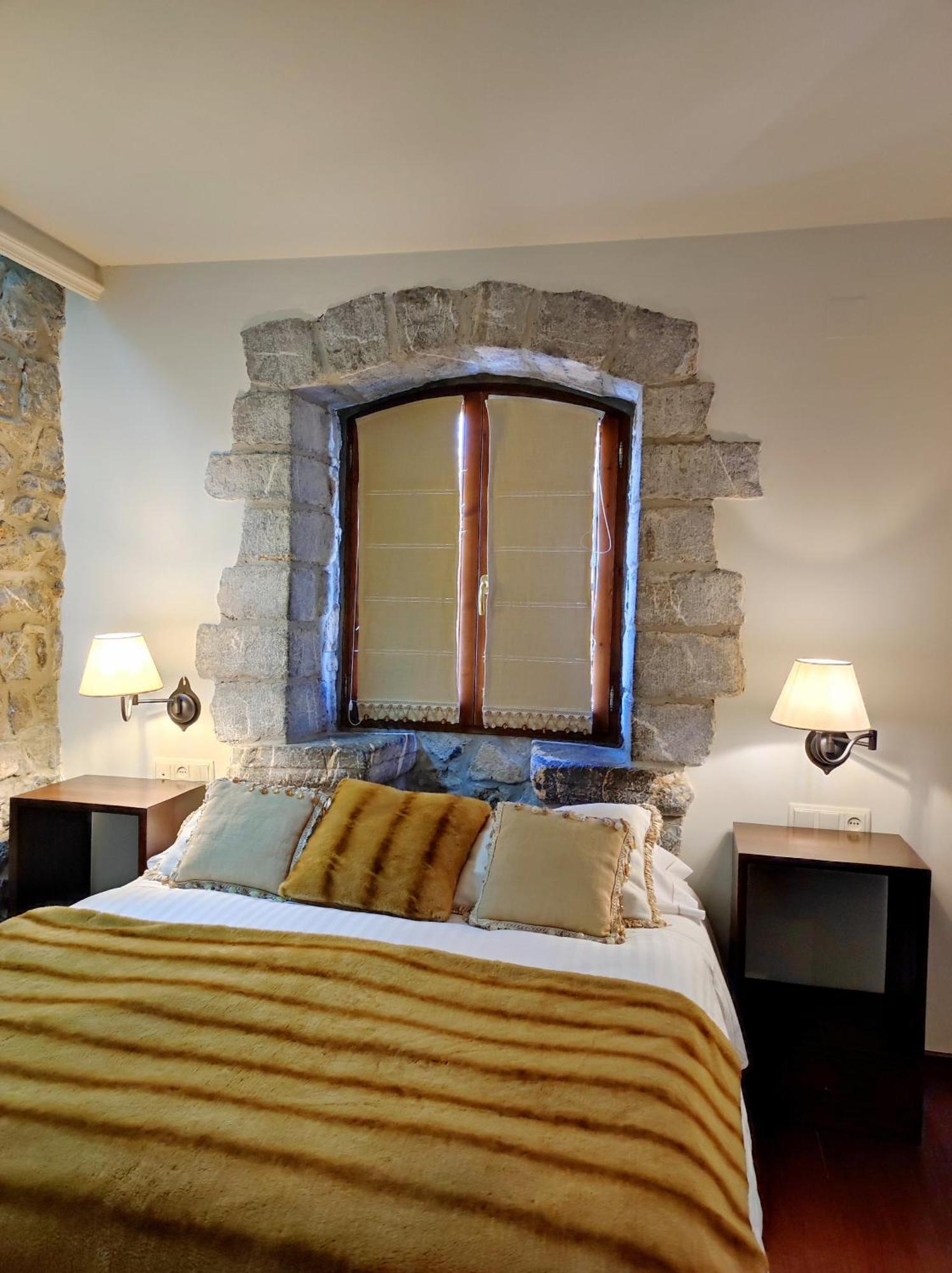Abadia Del Pirineo Hotell Tramacastilla de Tena Exteriör bild