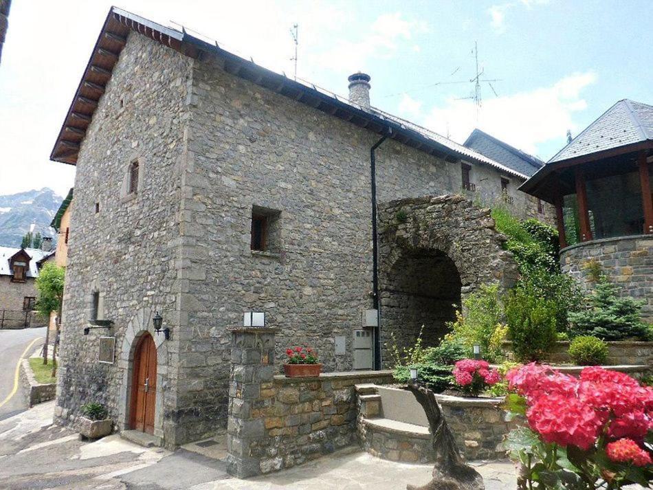 Abadia Del Pirineo Hotell Tramacastilla de Tena Exteriör bild