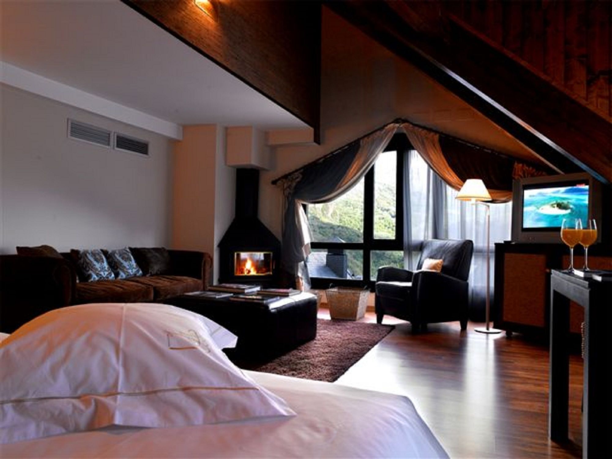 Abadia Del Pirineo Hotell Tramacastilla de Tena Exteriör bild