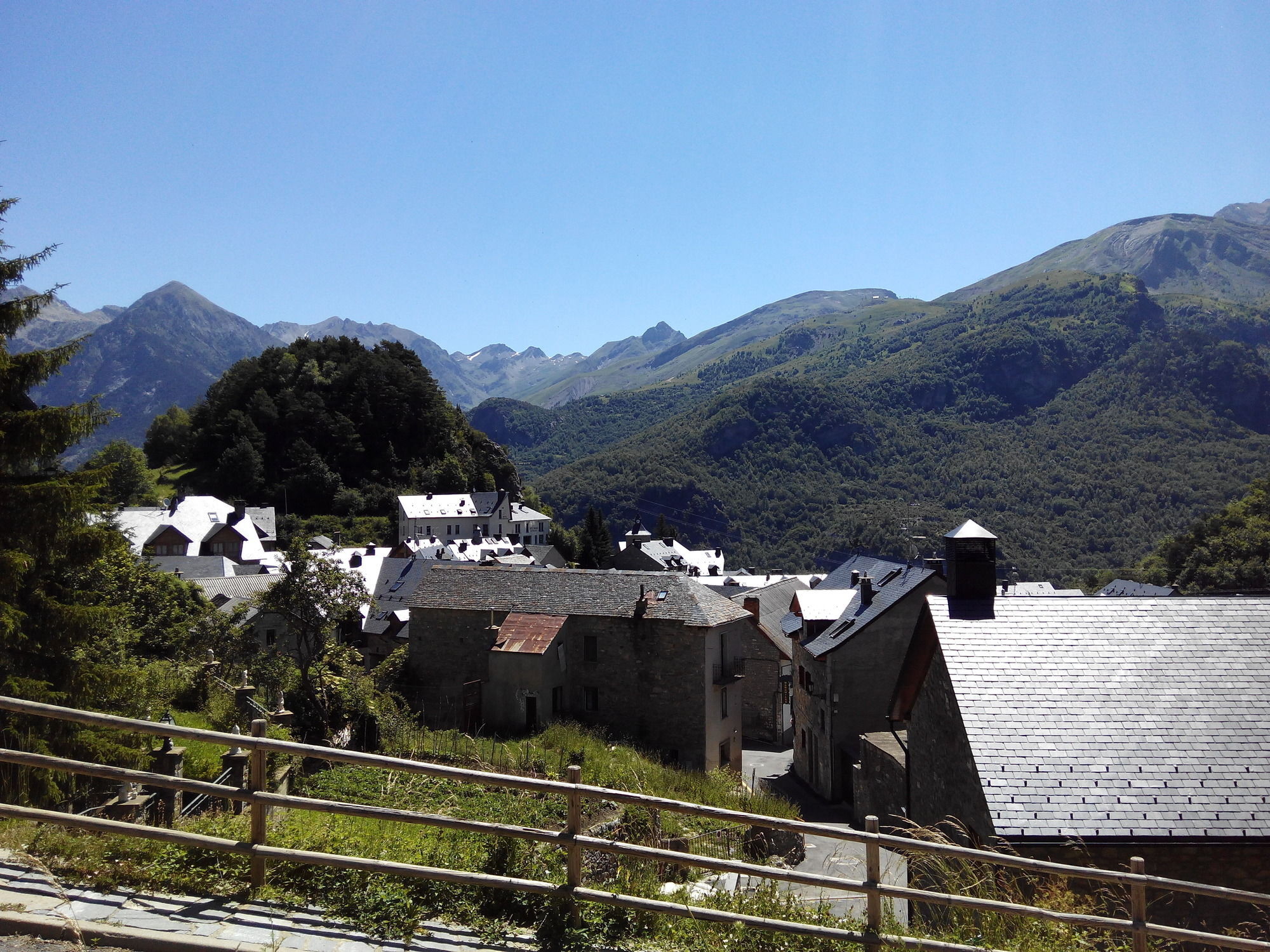 Abadia Del Pirineo Hotell Tramacastilla de Tena Exteriör bild
